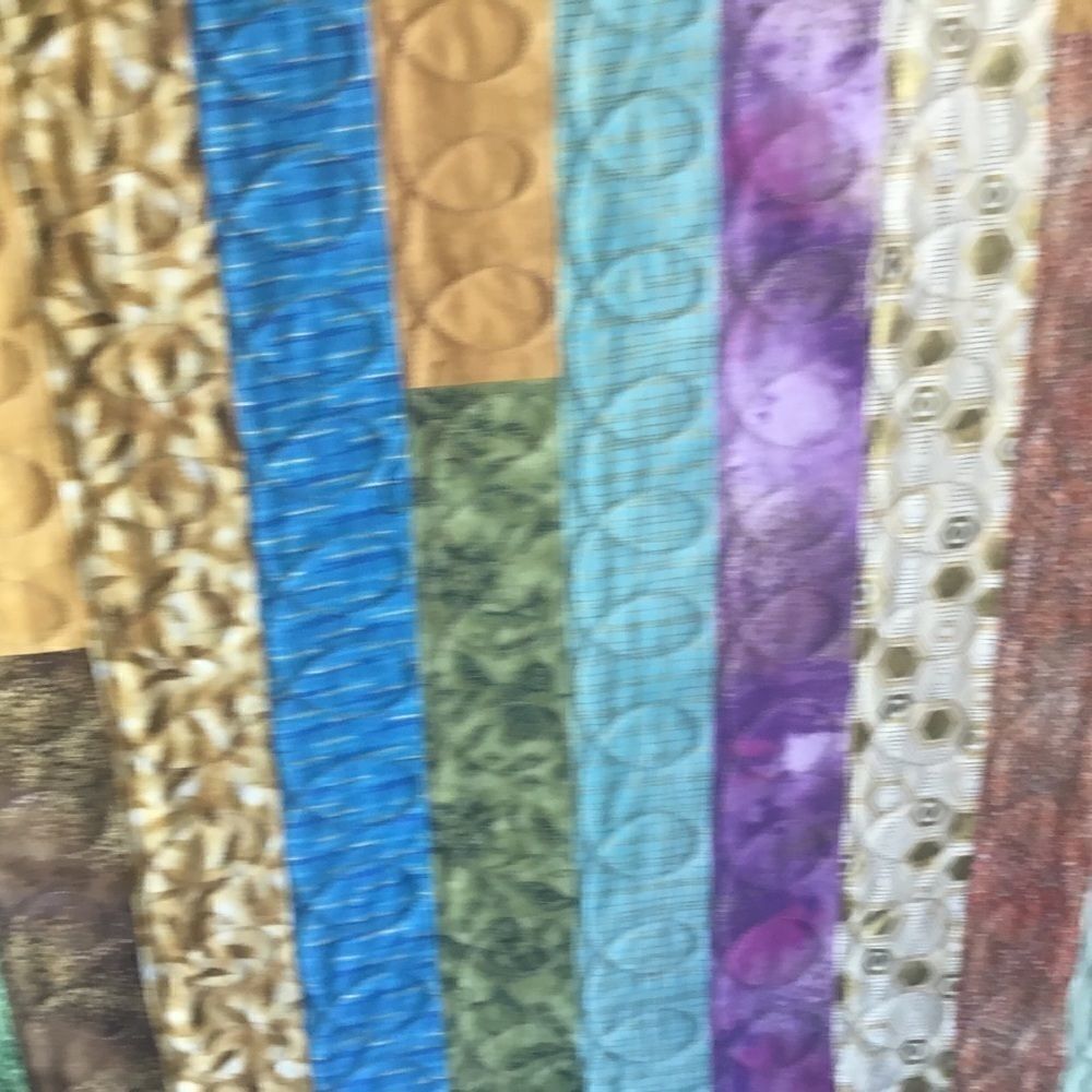 Handmade Quilt & 3 Pillows Set - Picture 8 of 14